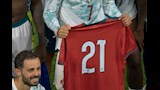 احتفالات لاعبي البرتغال (3)