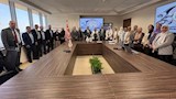 نقل الكهرباء توقع عقدًا لإنشاء خط جهد 500 كيلوفولت لربط مشروعات رياح خليج السويس (2)