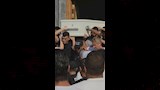 تامر حسني في جنازة والده