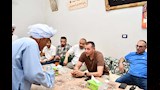 المحافظ يستمع لمطالب اهالى قرية العدوة