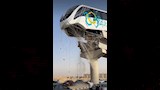 شباك الرجل العنكبوت تنقذقطار المونوريل