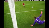 لحظة تسجيل محمد صلاح في ماثيو رايان حارس مرمى أستراليا