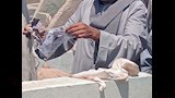 العثور على كفن وطلاسم مدفونة  (7)_22