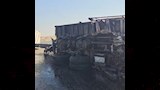 اطارات السيارة اكلتها النيران