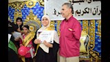 سعادة بين الفائزين بالهدايا