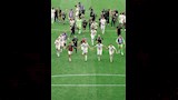 المنتخب المغربي يحتفل بعد تأهله للربع نهائي (1)
