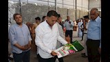 محافظ القليوبية يضبط مخزنًا يعيد تعبئة منظفات مجهولة  (4)