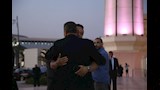 هشام حنفي مع عبد الناصر زيدان في عزاء والدة طارق قنديل (1)_23