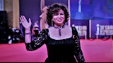 بالصور.. إلهام شاهين تهنئ ليلى علوي وصناع "ابن مين فيهم" بعد عرضه الخاص