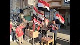 إقبال كبير على شراء الأعلام بميدان "السواقي" في الفيوم قبل مباراة مصر والأرجنتين