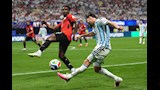 هيثم حسن من مباراة مصر والأرجنتين