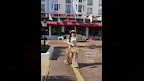 اختارت لوجين وضع مكياجا ناعما 