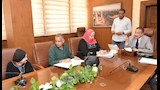 محافظ بورسعيد يستقبل المتضررة من حريق منزلها ٣