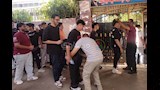 إجراءات تفتيش ودخول طلاب الثانوية العامة (12)