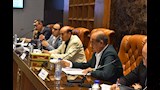 محافظ أسيوط يترأس المجلس التنفيذي ويوافق على مشروعات تعليمية جديدة ويعتمد مخططات تفصيل (9)