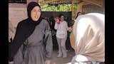 طلاب بالثانوية العامة يقلدون حركة العميد الشهيرة (8)