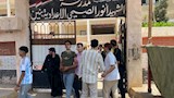 جانب من خروج الطلاب من اللجنة 