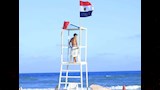 ممنوع نزول البحر.. الرايات الحمراء ترفرف على شواطئ غرب الإسكندرية- صور