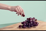 نسبة السكر في حبة العنب بالأرقام- كم ملعقة في العنقود؟ 