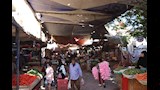 محافظ القليوبية يتفقد سوق الجسر الغربي بمدينة الخصوص (4)
