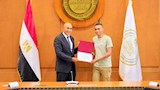  وزير التربية والتعليم يكرم أوائل الثانوية العامة 2026 (3)