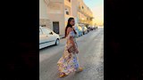 هند صبري تخطف الانظار امام الشاطئ (2)