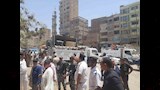 حملة مكبرة تعيد الانضباط لشارع 15 مايو في شبرا الخيمة (4)