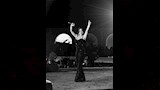 بوسي تشارك جمهورها صورا جديدة والجمهور يغازلها  (4)
