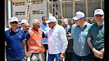بالصور.. محافظ أسوان ورئيس الهيئة العربية للتصنيع يتابعان مشروعات حياة كريمة 