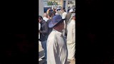انهيار أهالي ضحايا حادث الإسماعيلية أمام مستشفى القصاصين (4)