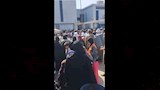 انهيار أهالي ضحايا حادث الإسماعيلية أمام مستشفى القصاصين (8)