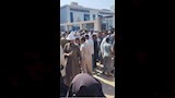 انهيار أهالي ضحايا حادث الإسماعيلية أمام مستشفى القصاصين (6)