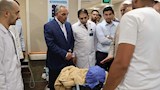 محافظا الإسماعيلية والشرقية يتفقدان حالة مصابي حادث طريق الدواويس (5)_5