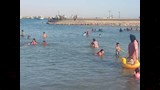 الاستمتاع بمياه البحر