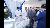 وزير العمل يتفقد مصابي حادث عمال الدواويس بالإسماعيلية (7)