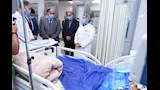 وزير العمل يتفقد مصابي حادث عمال الدواويس بالإسماعيلية (6)