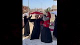  نساء الشرقية يطبخن الطعام ويقدمنه لأسر ضحايا حادث الإسماعيلية (2)