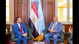 محافظ الإسكندرية يبحث مع سفير ماليزيا فرص التعاون في الصناعة والاستثمار والسياحة (2)