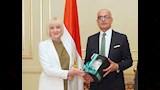 توقيع وثيقة لإنشاء حرم دولي لجامعة إكستر بمصر