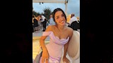 اختارت هاندا وضع مكياجا ناعما 