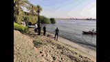 العثور على جثمان خامس ضحايا الغرق في قنا (4)