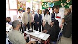 مساعدات غذائية وفحوصات مجانية (12)_12