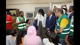 مساعدات غذائية وفحوصات مجانية (13)_13