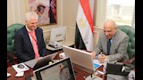 وزير الكهرباء يتابع مستجدات تنفيذ مشروع محطات الطاقة الشمسية بسيناء (1)
