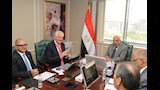 وزير الكهرباء يتابع مستجدات تنفيذ مشروع محطات الطاقة الشمسية بسيناء (2)
