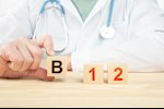 تظهر على الوجه-  7 أعراض لنقص فيتامين B12 عند الرجال   