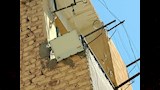 البلكونة التى سقط عليها العامود ومات فيها الشاب