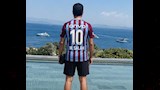 الفنان محمد كريم بتيشرت محمد صلاح