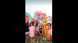 كنز محمد رمضان مع الأصدقاء