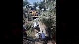 إصابة 5 أشخاص إثر سقوط سيارة أجرة بترعة في بنها (6)